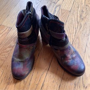 L’Artiste by Springstep Shazzam Watercolor booties-Size 6/36
